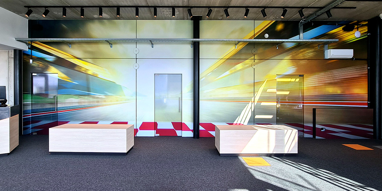 Marquage adhésif mural pour la société Mosa Freins à Pontillas