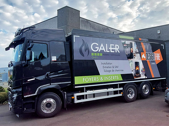 Vinyle permanent imprimé sur camion