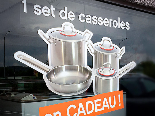 Du lettrage vitrine pour une publicité à moindre coût